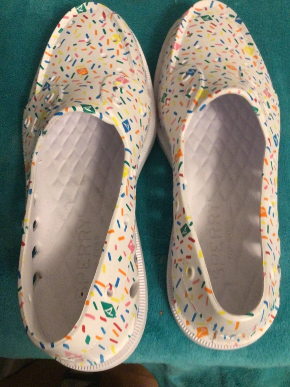 Sperry white tiny